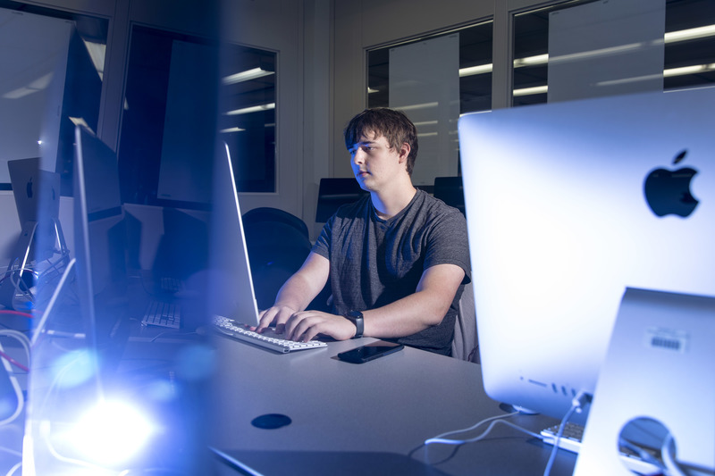 Student in computer lab