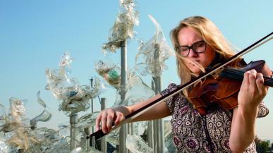 Viola player at Museum of Glass