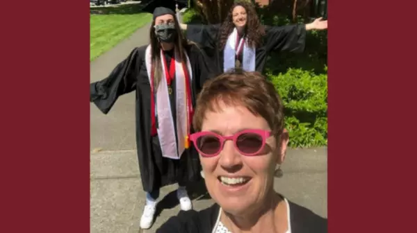 Professor Suzanne Holland with graduates Rutie MacKenzie-Margulies and Katie Handick