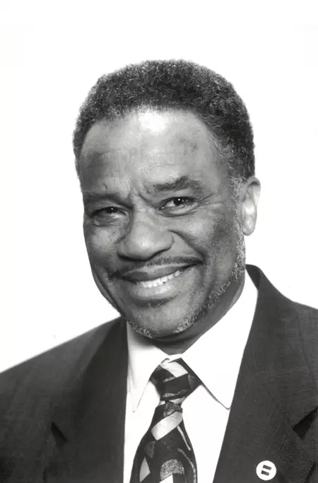 Thomas Dixon MA'71,Hon'89,P'96